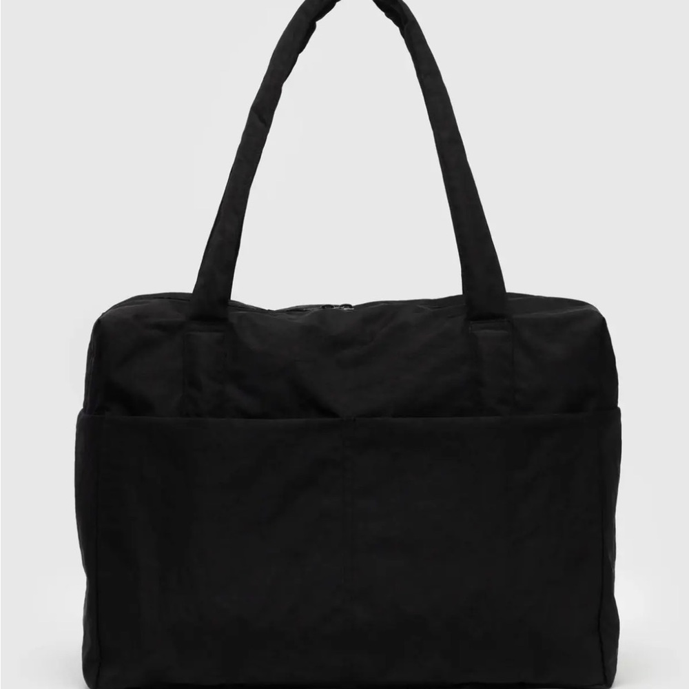 Baggy cloud carry on